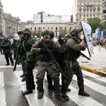 Violents heurts à Buenos Aires - Manifestation des retraités et supporters de foot