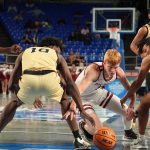 Whitehaven s-incline en demi-finale du championnat de basketball