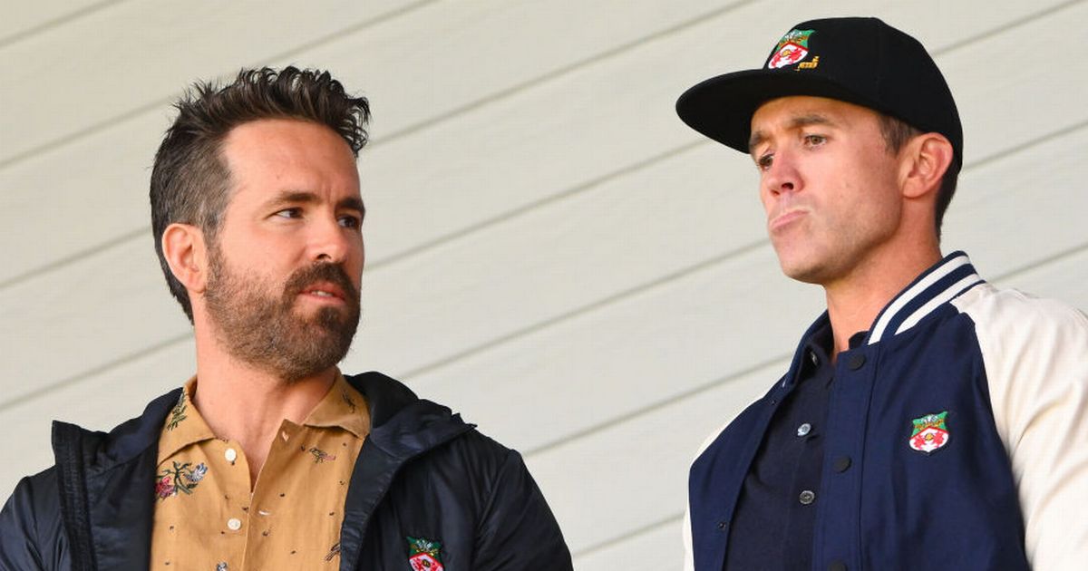 Wrexham - Un bel élan de solidarité lors d-un match de League One