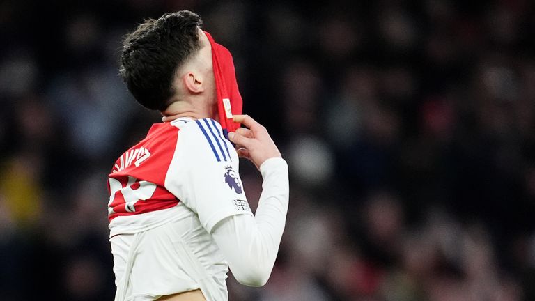 Kai Havertz réagit après une occasion manquée