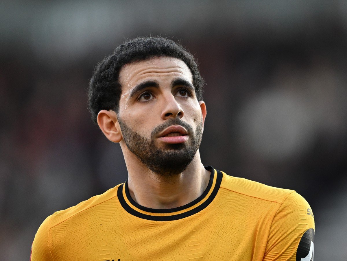 Rayan Ait-Nouri en action pour les Wolves contre Bournemouth
