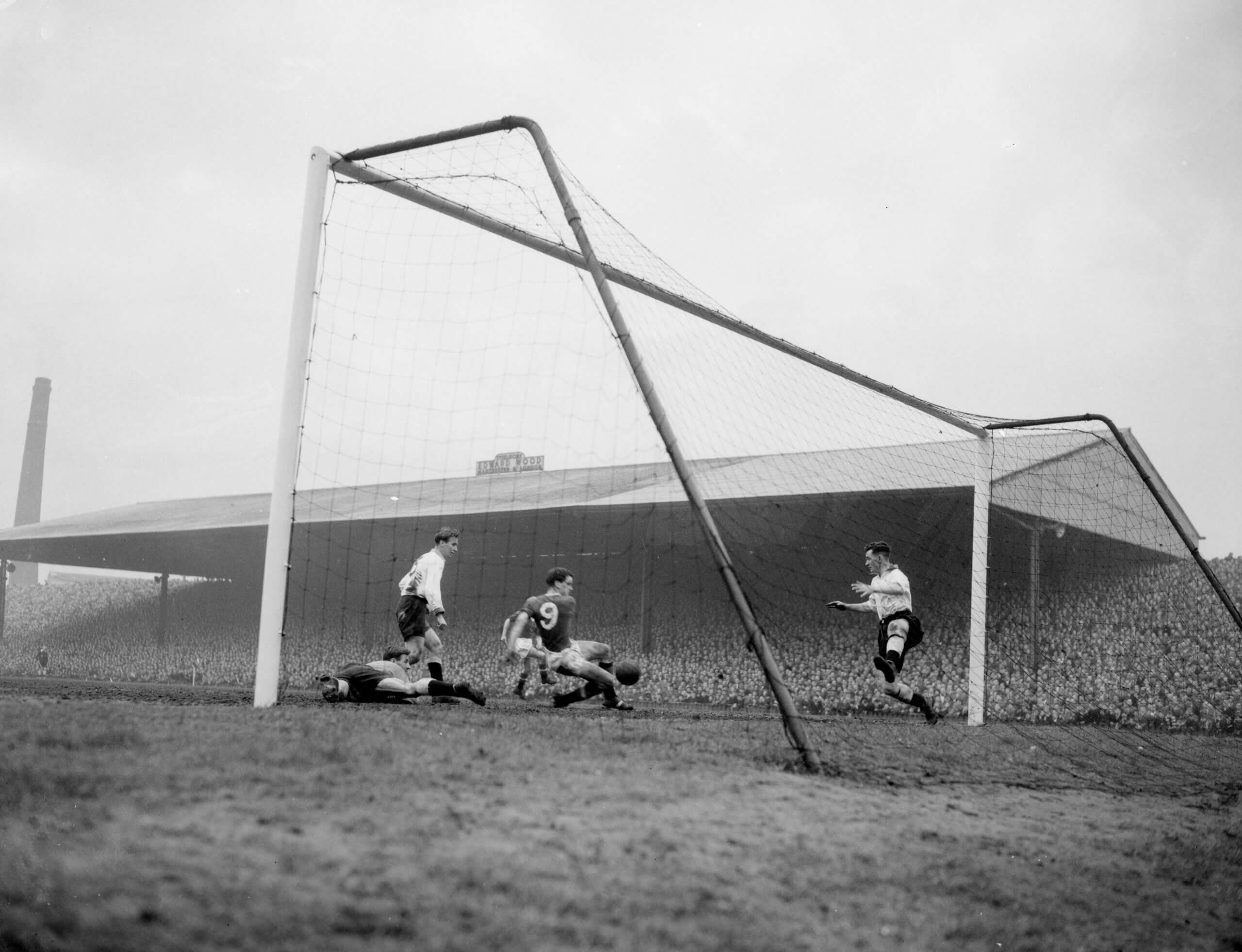 Les tribunes pleines d'Old Trafford pendant un match