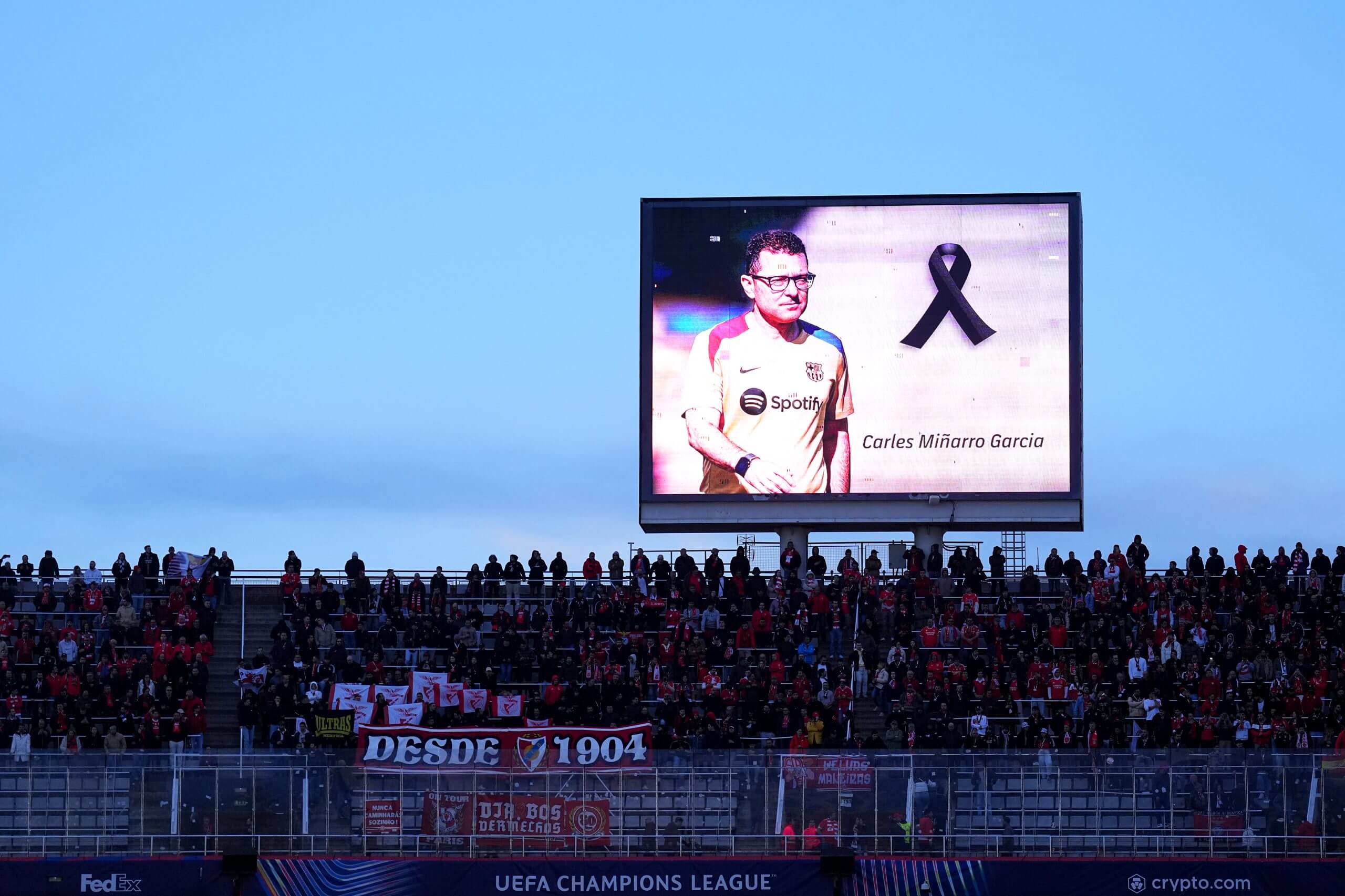 Hommage de Barcelone à Minarro avant leur match à domicile contre Benfica plus tôt ce mois-ci.