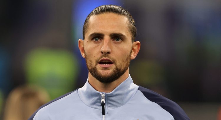 Véronique Rabiot défend son fils Adrien Rabiot