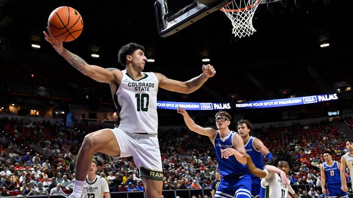 Niko Medved lors d'un match de Colorado State