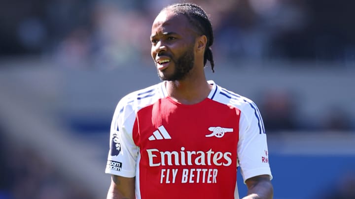 L'avenir de Sterling demeure incertain