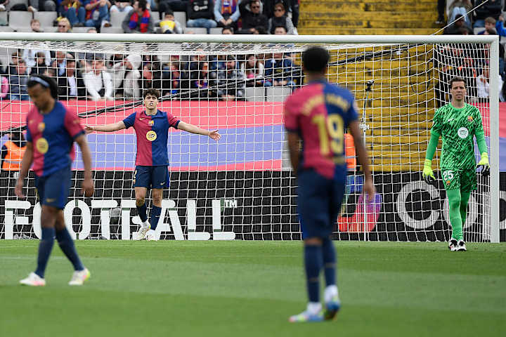 La défense de Barcelone en difficulté face à Celta Vigo