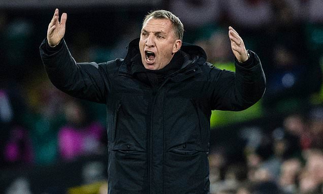 Brendan Rodgers sur le bord du terrain lors d’un match de Celtic