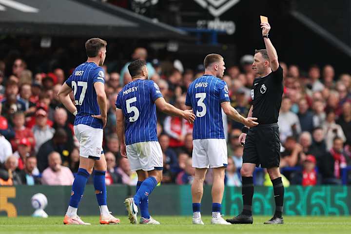 Chris Kavanagh, Leif Davis