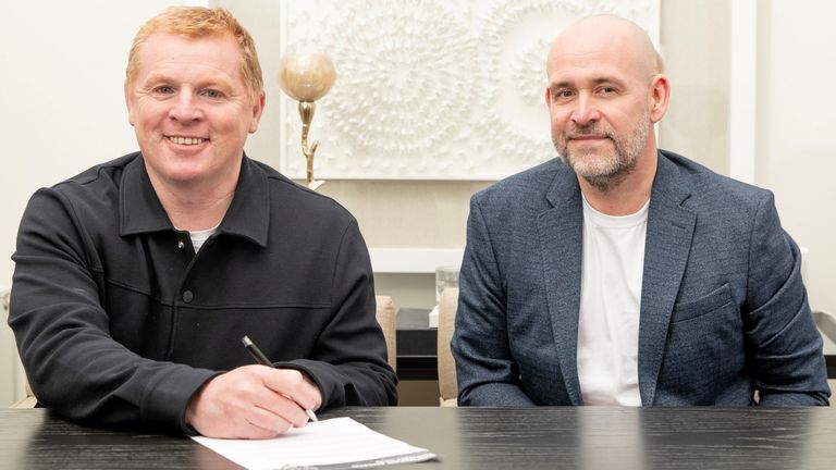 Neil Lennon lors de sa prise de fonction à Dunfermline