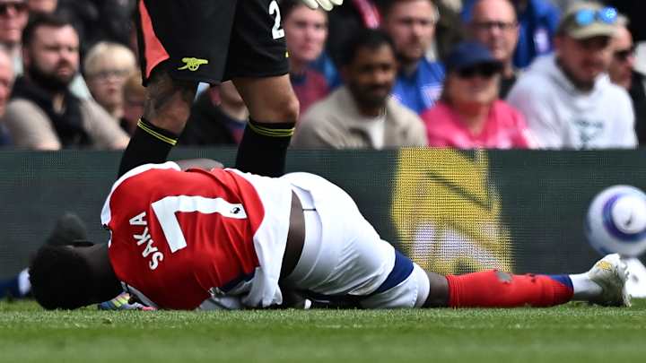 Bukayo Saka blessé à la cheville face à Ipswich