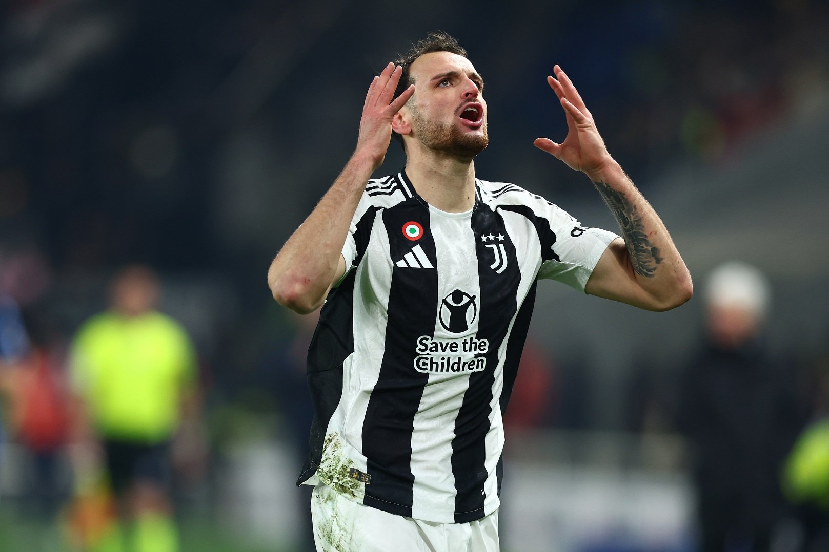 Défenseur de la Juventus Federico Gatti en action