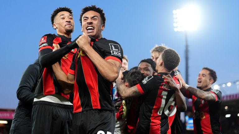 Bournemouth a battu Wolves aux tirs au but pour atteindre les quarts