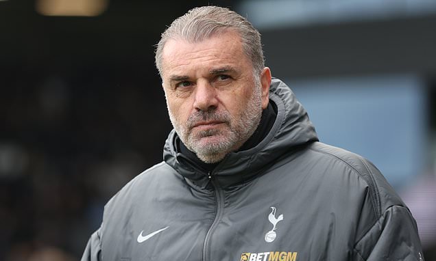 Johnny Cardoso sous le maillot de Real Betis