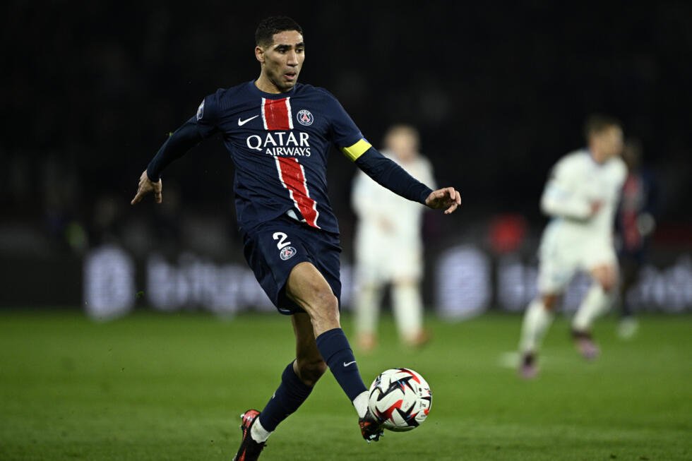 Le défenseur marocain du PSG Achraf Hakimi, ici au Parc des Princes le 16 mars 2025 lors de la victoire (3-1) contre l'OM, sera au repos face à Saint-Etienne