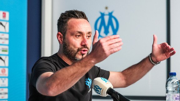 Roberto De Zerbi en conférence de presse