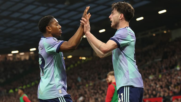 Myles Lewis-Skelly lors d'un match avec Arsenal