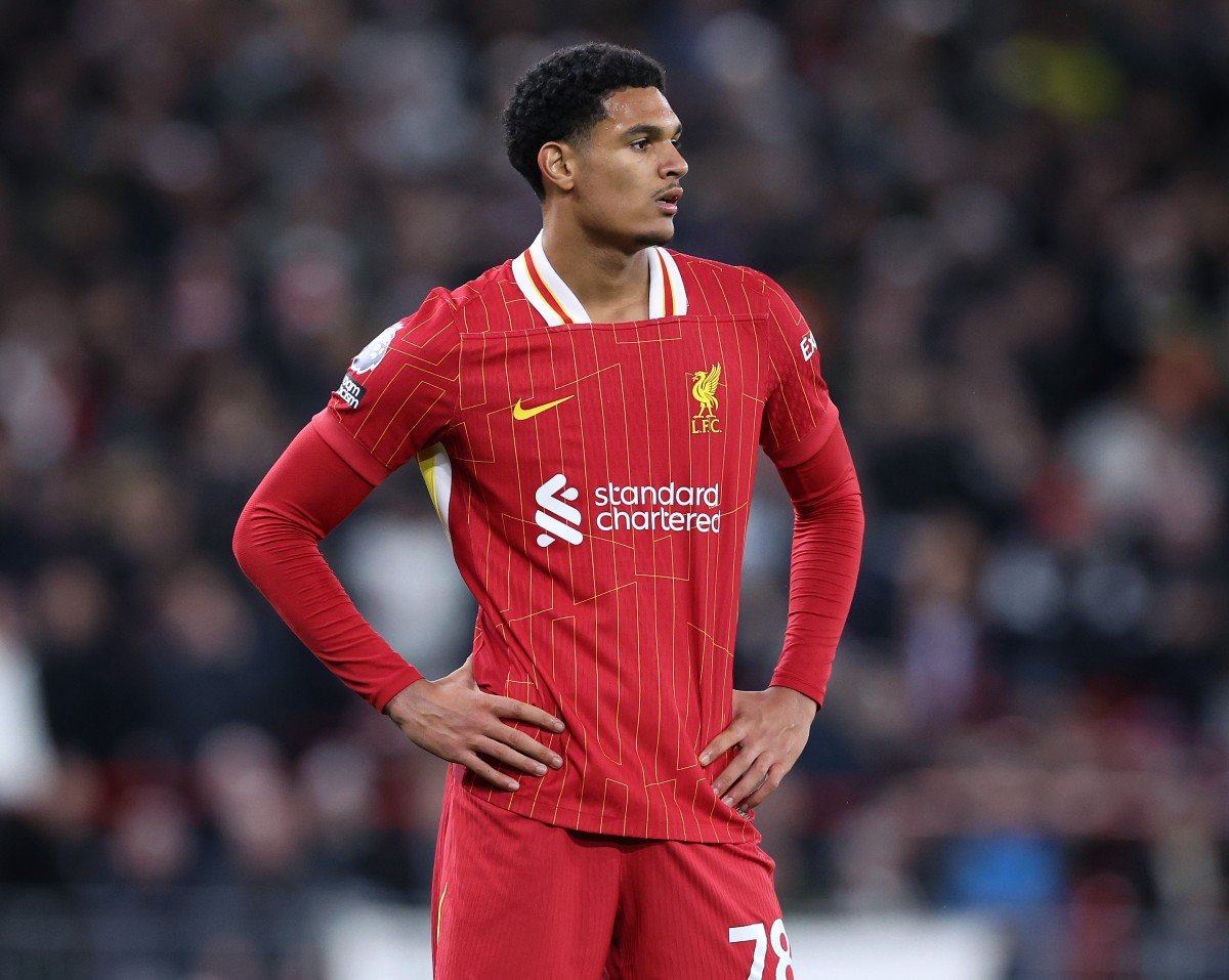 Jarell Quansah en action avec Liverpool