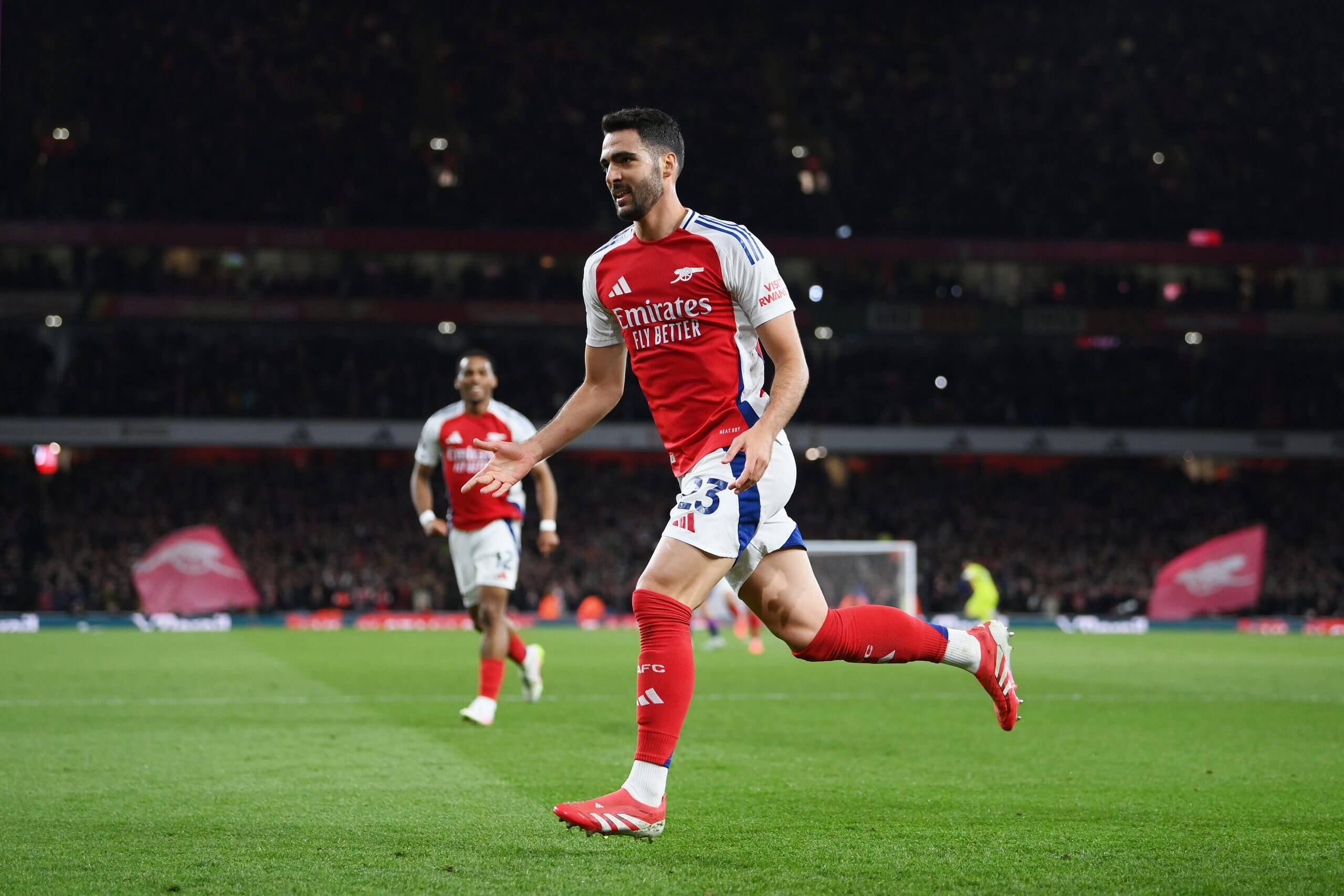 Martin Merino en action pour Arsenal