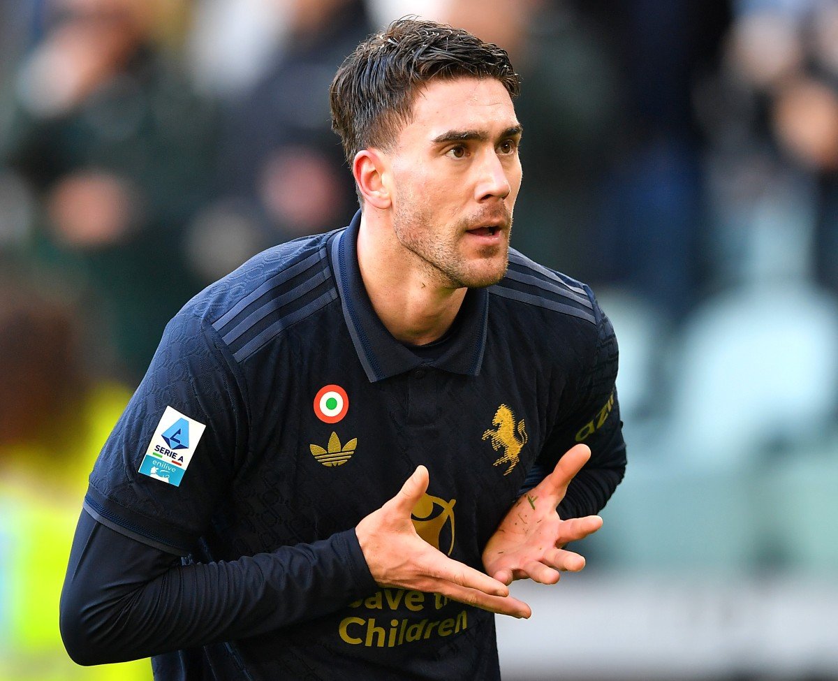 Dusan Vlahovic célèbre un but avec la Juventus contre Empoli