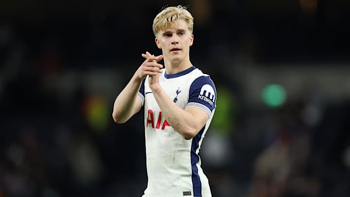 Lucas Bergvall prolonge son contrat avec Tottenham