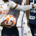 Aaron Boupendza- formé à Bordeaux- décède à 28 ans en Chine