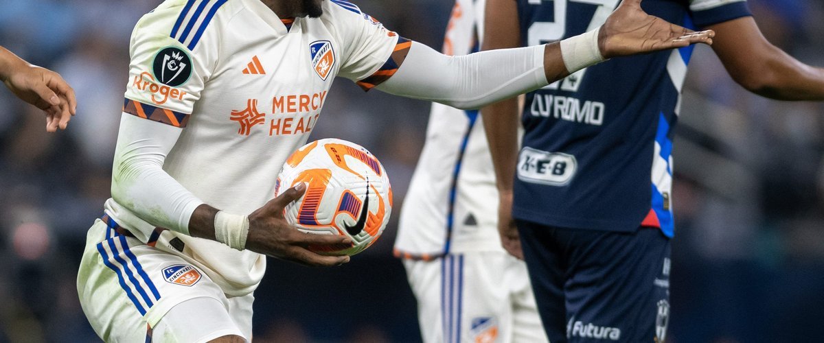 Aaron Boupendza- formé à Bordeaux- décède à 28 ans en Chine