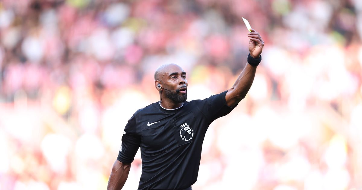 Accusations contre un arbitre de la Premier League - Chris Wilder réagit