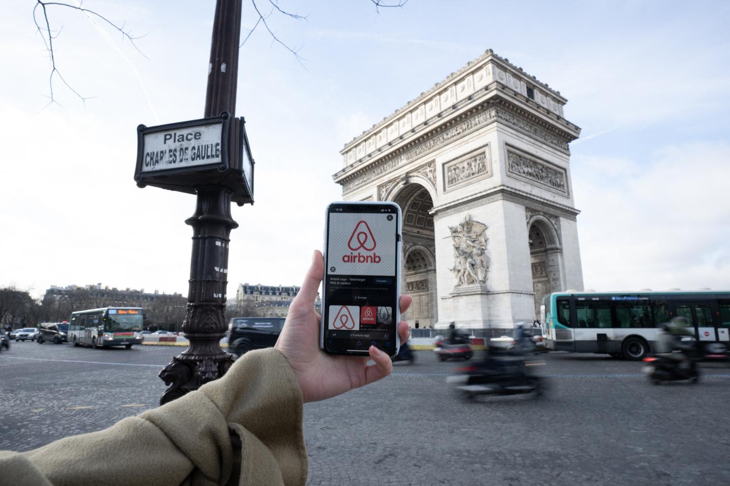 Airbnb s-associe au Tour de France pour innover dans le tourisme