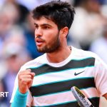 Alcaraz démarre bien sa défense du titre à Roland-Garros