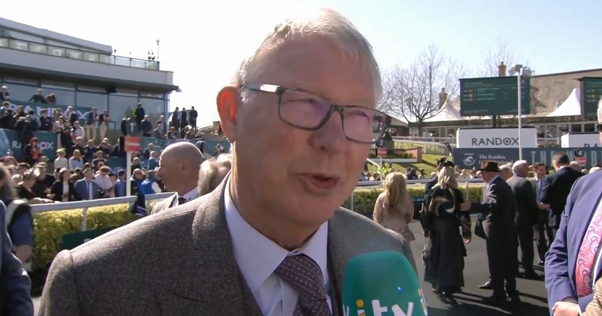 Alex Ferguson réagit à une question sur Manchester United