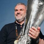 Ange Postecoglou devient le premier entraîneur australien à remporter une coupe européenne