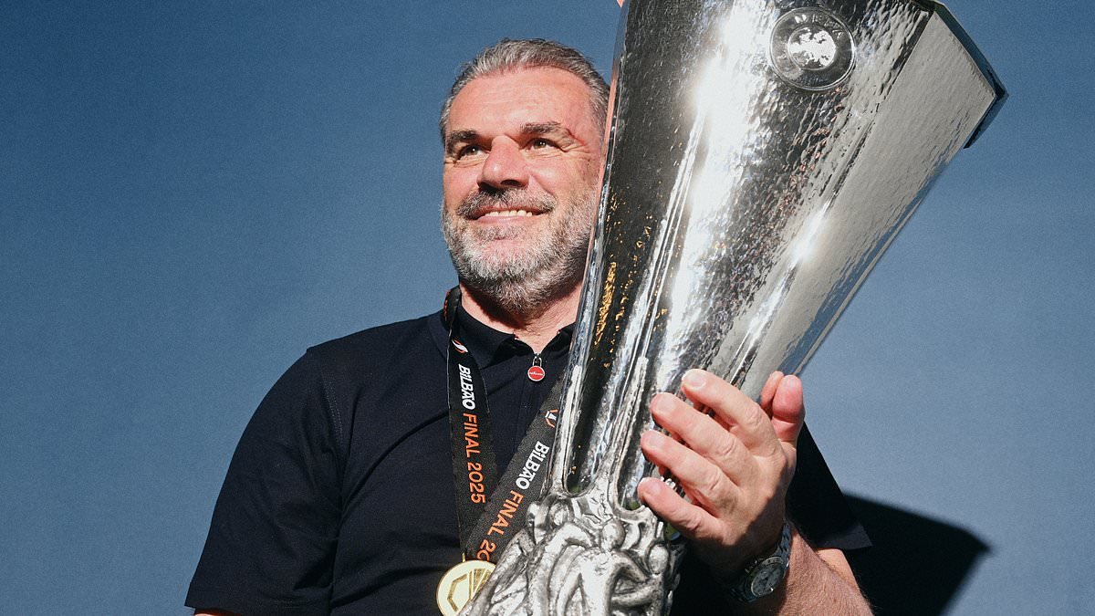 Ange Postecoglou devient le premier entraîneur australien à remporter une coupe européenne