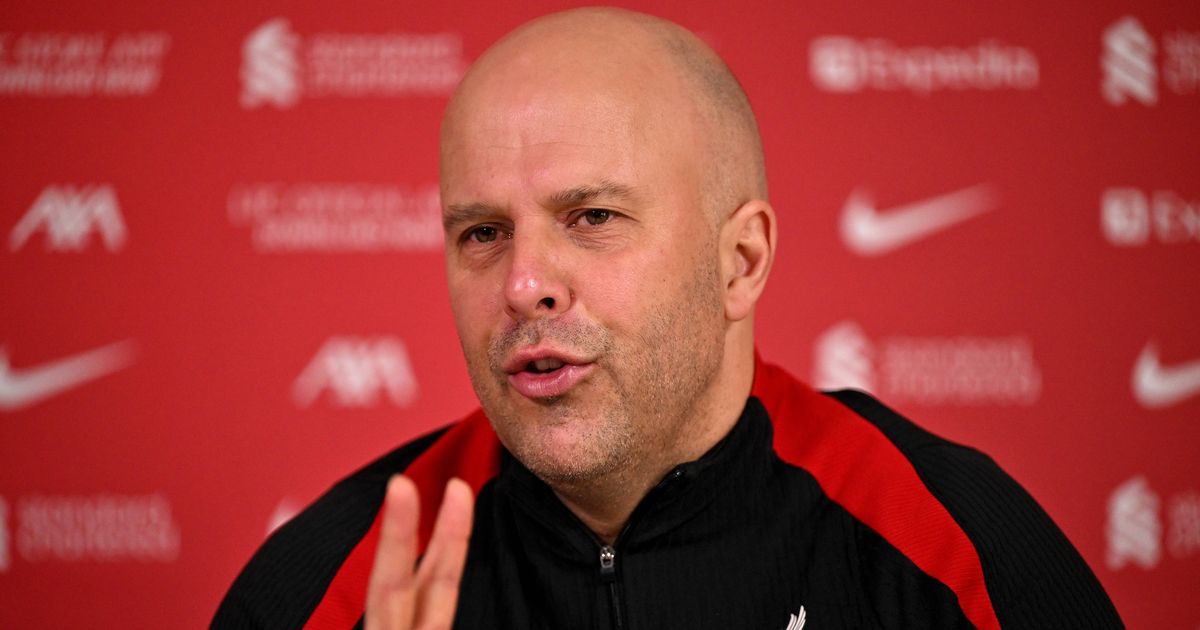 Arne Slot envisage un nouveau contrat à Liverpool après Salah et Van Dijk