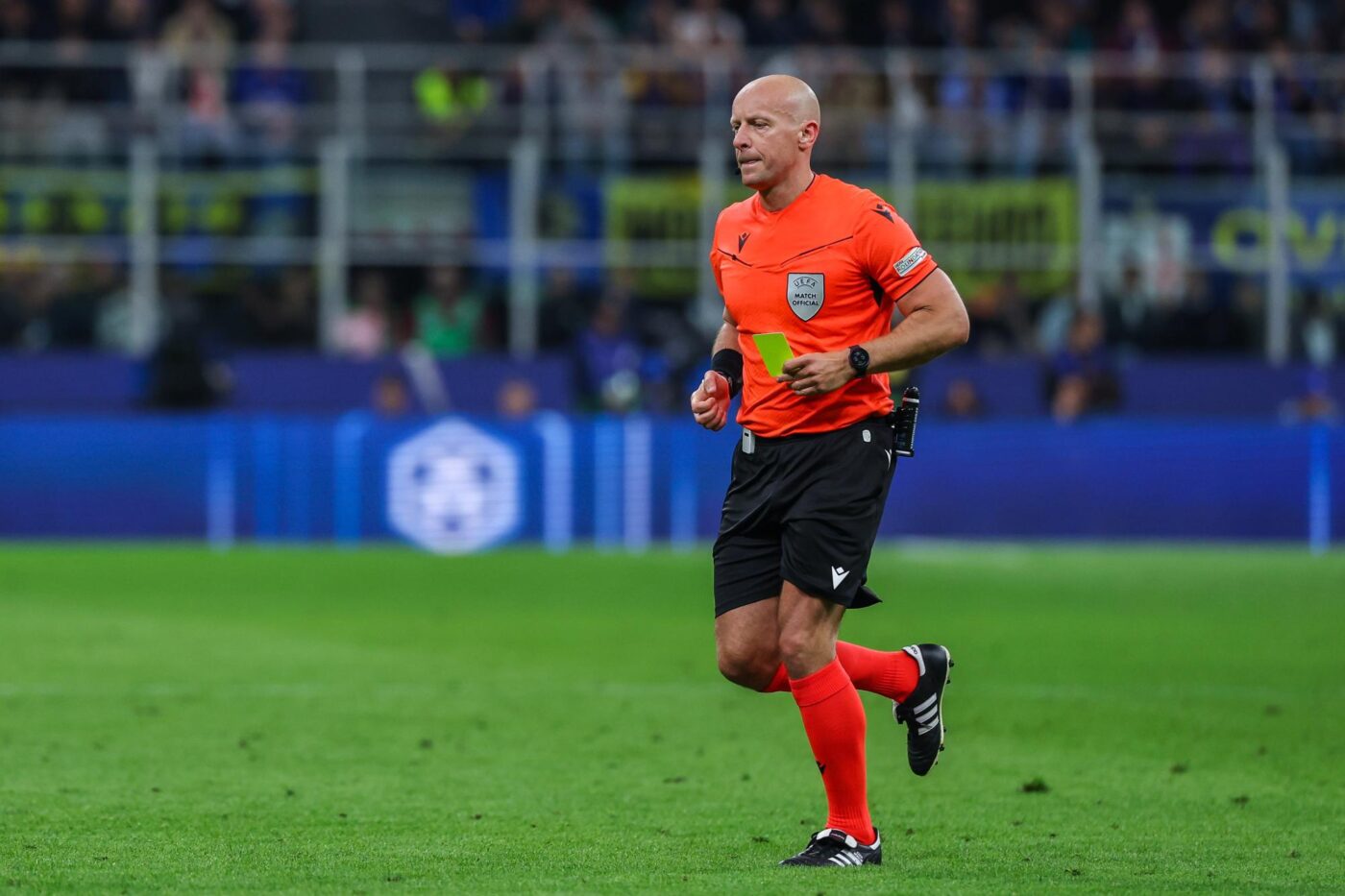 Barça éliminé - l’arbitre Marciniak pointé du doigt à Milan