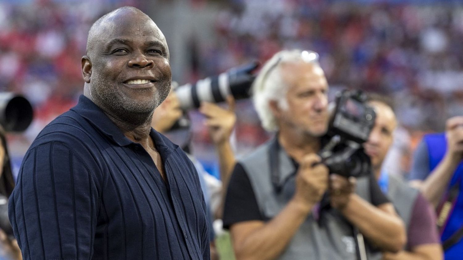 Basile Boli soutient le PSG pour la Ligue des champions