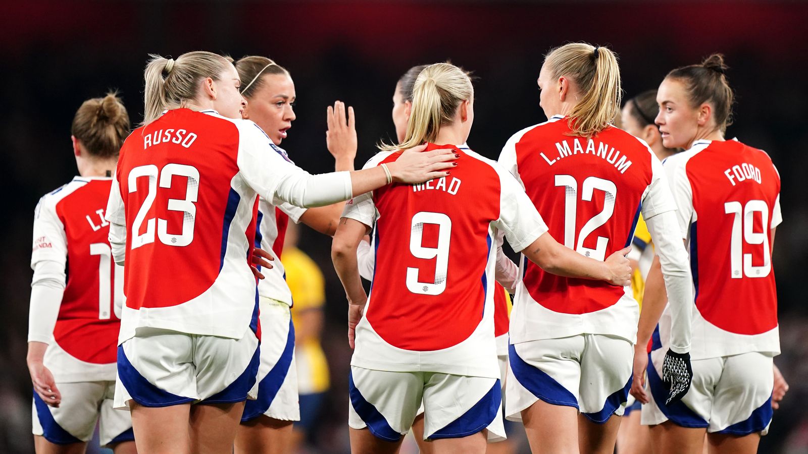 Beth Mead et Arsenal - Le maintien des shorts blancs malgré les inquiétudes