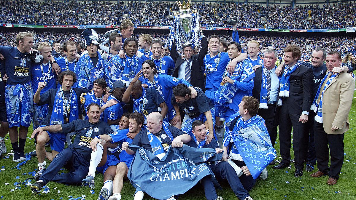 Chelsea 2004-05 - Meilleur que les Invincibles d-Arsenal ?