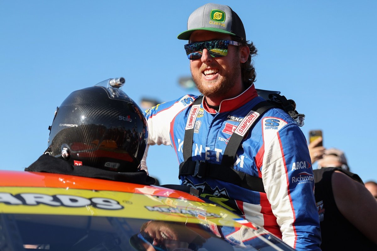 Cleetus McFarland présente ses excuses après un accident en ARCA