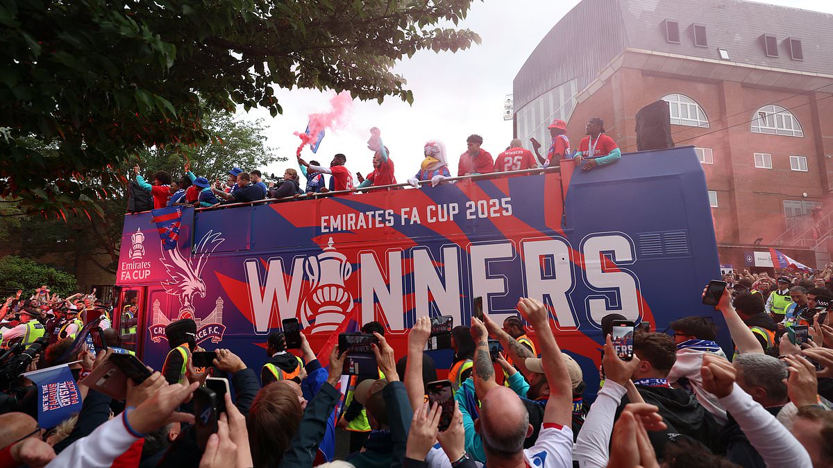 Crystal Palace célèbre sa première victoire en FA Cup à Londres