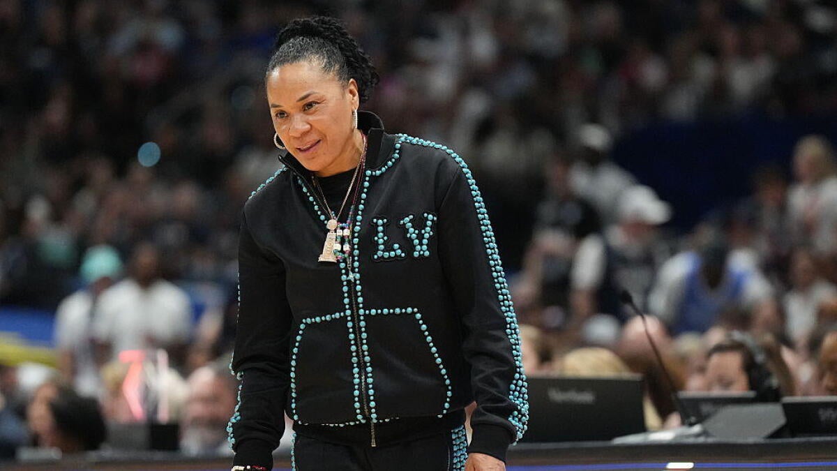 Dawn Staley refuse le poste d-entraîneure à Alabama avant South Carolina