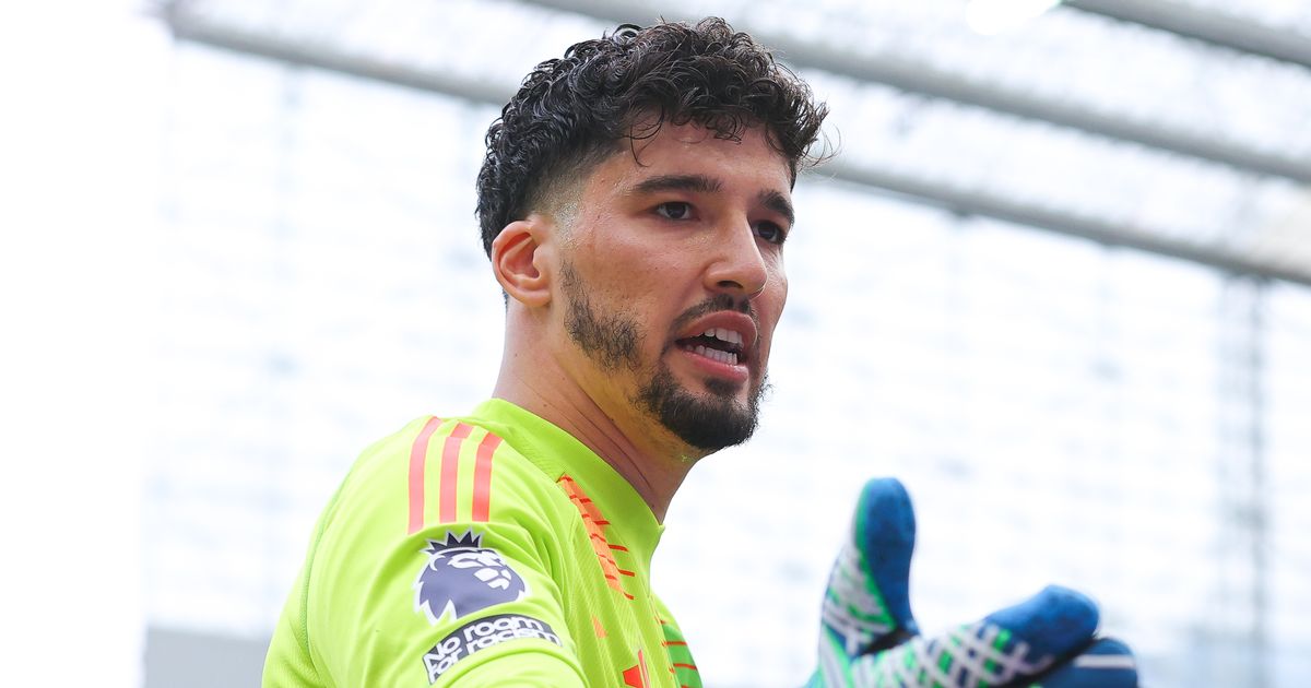 Debut cauchemardesque d-Altay Bayindir avec Manchester United