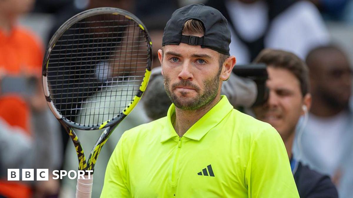 Fearnley bat Wawrinka et se qualifie pour le 2e tour à Roland-Garros