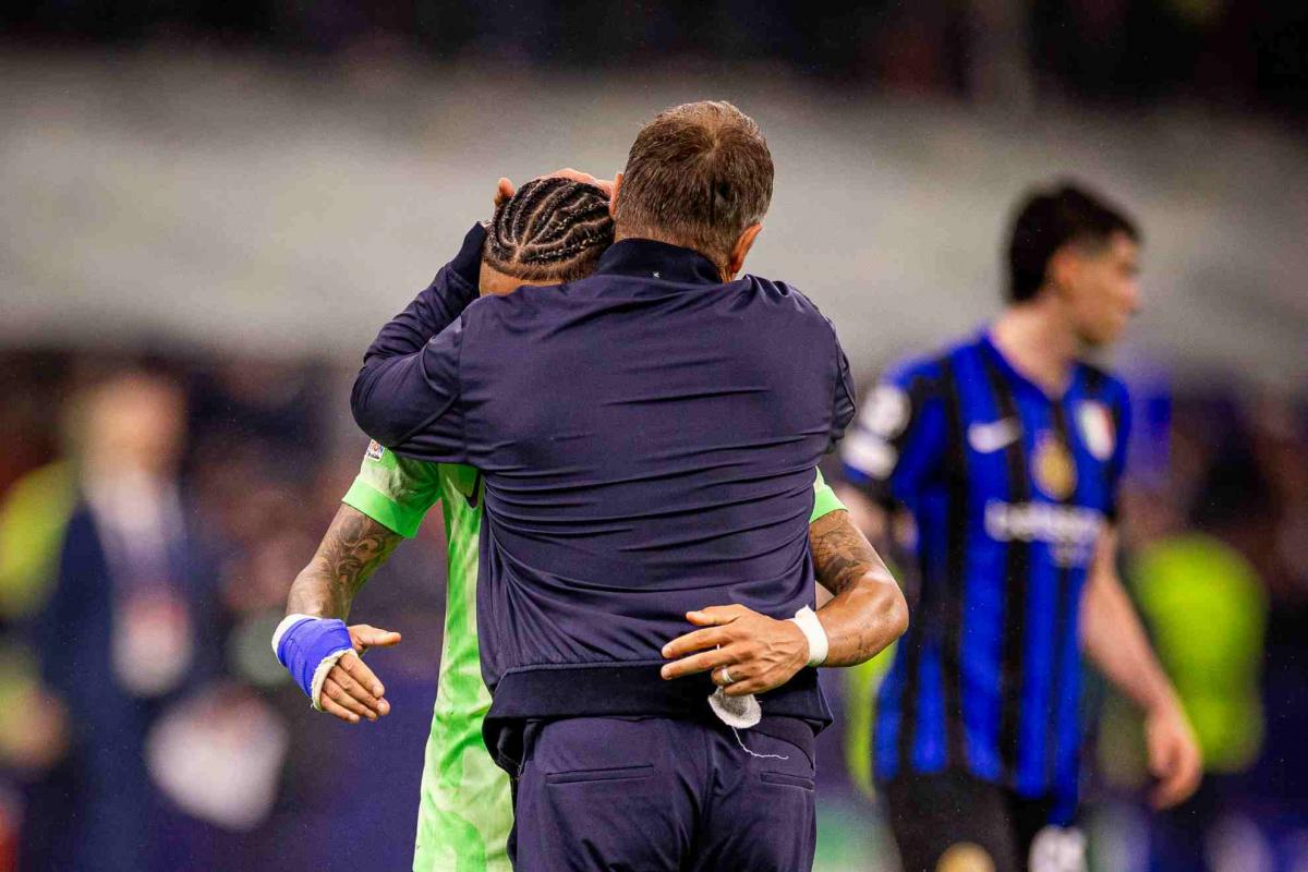 Flick remotive le vestiaire du Barça après l-élimination en Ligue des Champions