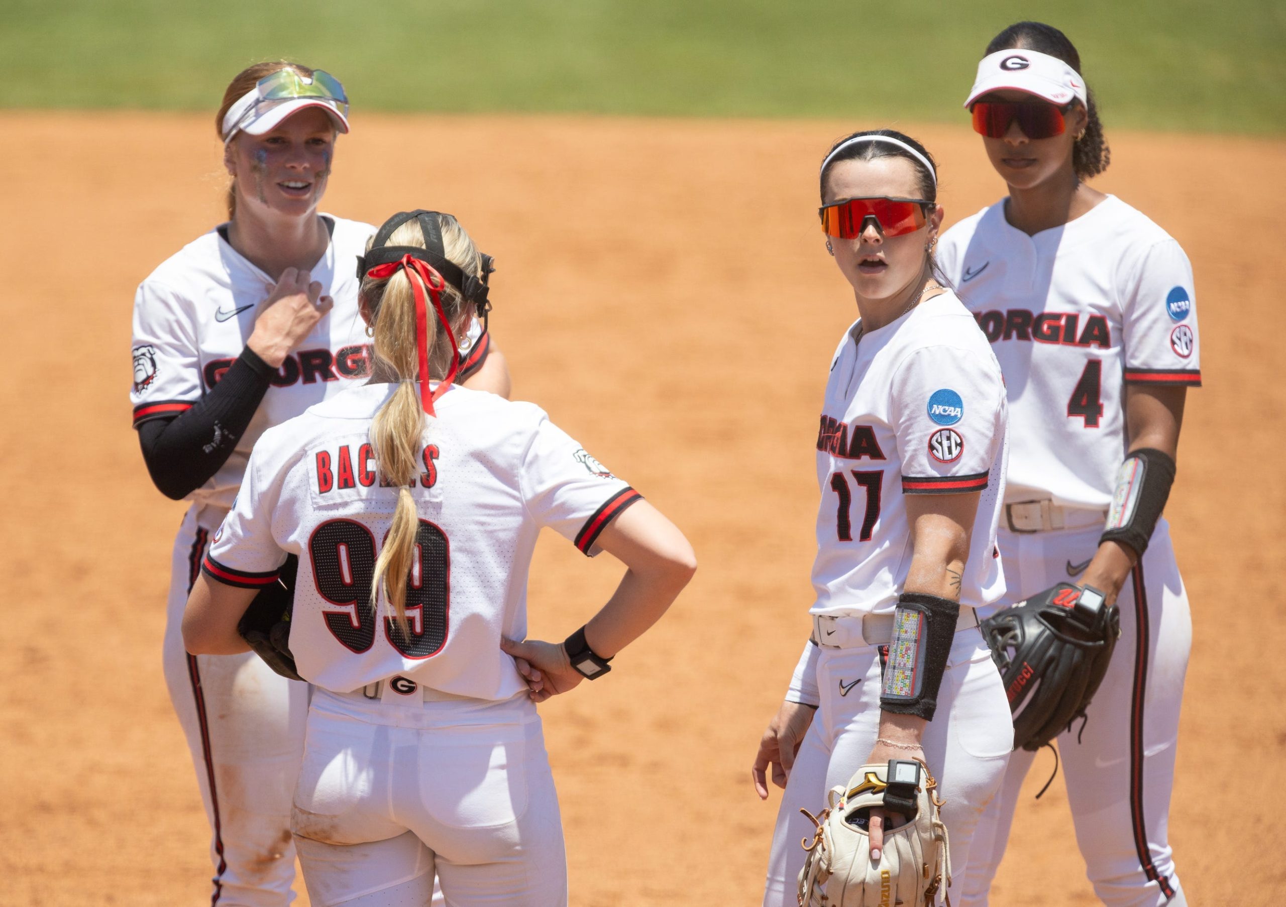 Georgia Softball éliminée par Florida- message aux fans