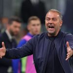 Hansi Flick critique l-arbitrage de Szymon Marciniak après la défaite du Barça