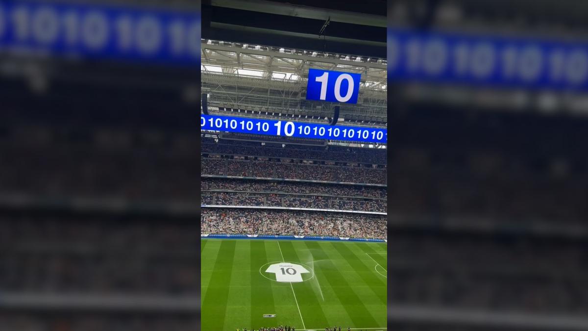 Hommage historique au Real Madrid - Modric et Ancelotti salués