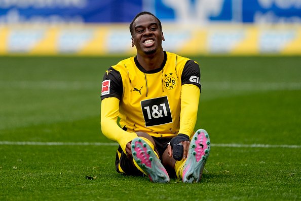 Jamie Gittens - Arsenal et Chelsea espèrent un transfert de Dortmund