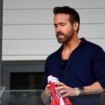 Jeff Stelling critique les décisions controversées de Wrexham