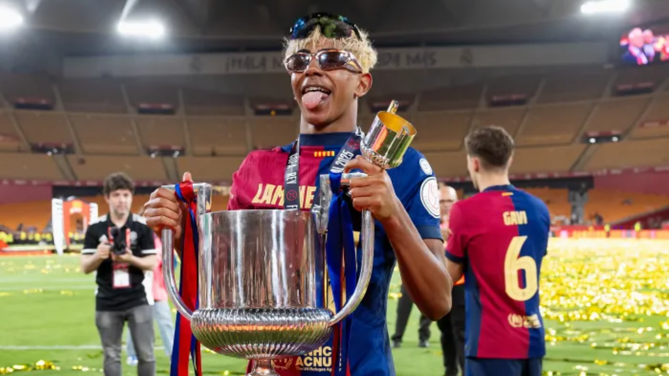 Lamine Yamal - le prodige de Barcelone au sommet du football mondial